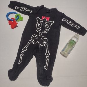 6-9 mo spooky sleeper 🦴